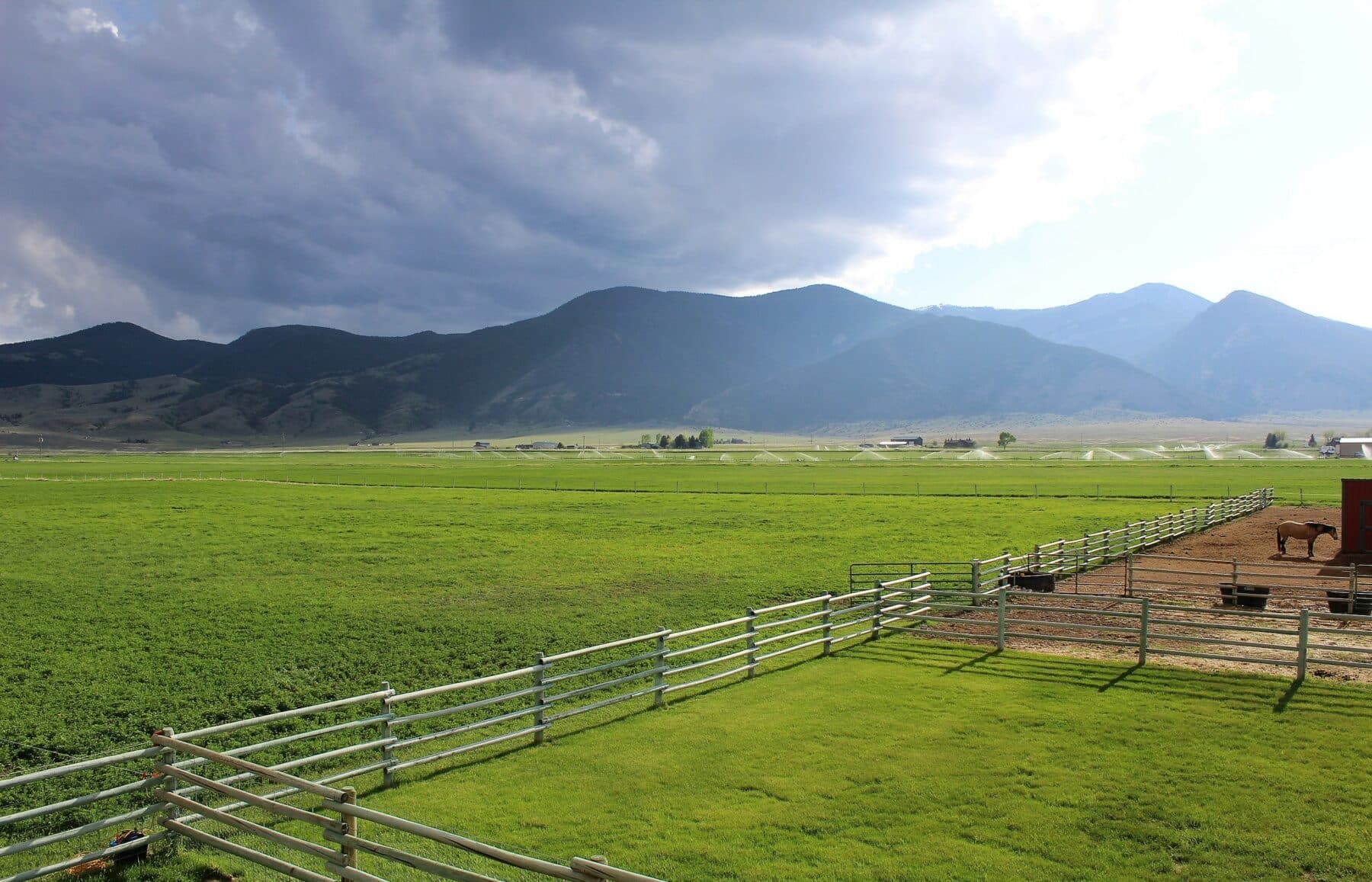 Log Home Mountain Views